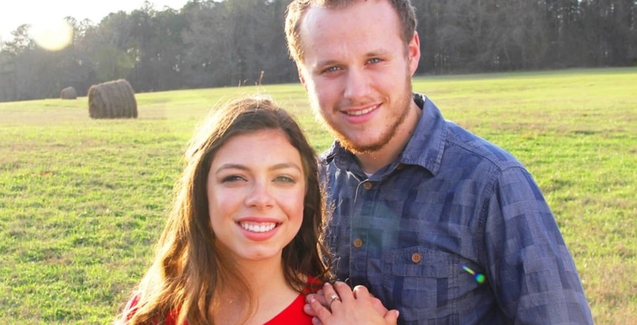 Lauren Duggar & Josiah Duggar From Counting On, TLC, Sourced From @siandlaurenduggar Instagram