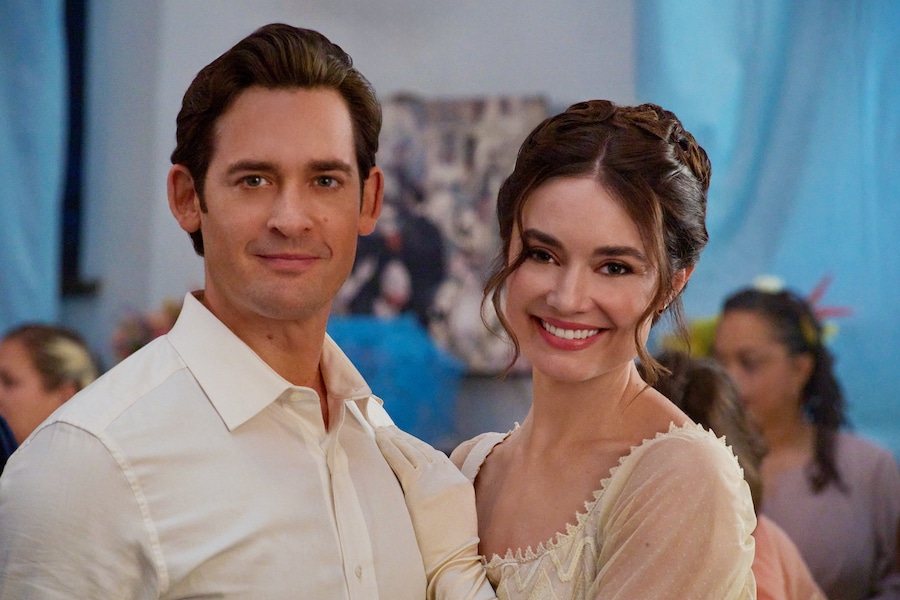 Photo: Will Kemp, Mallory Jansen Credit: ©2023 Hallmark Media/Photographer: Albert Camicioli