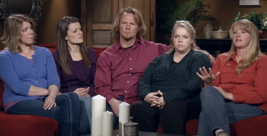 Kody Brown in plural marriage with Christine, Meri, Robyn, Janelle Brown - Sister Wives
