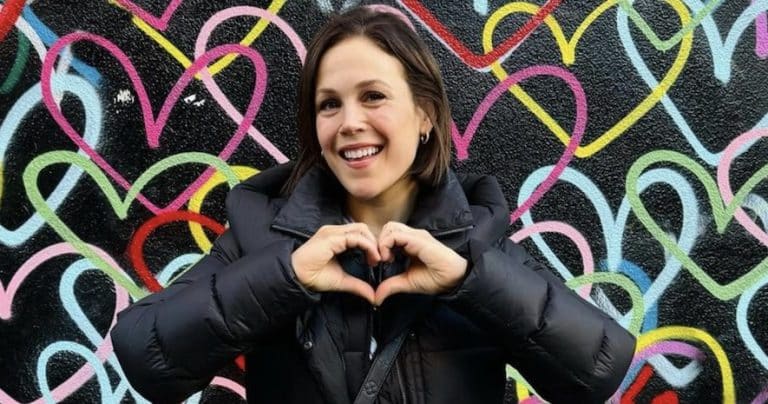 Erin Krakow - Instagram