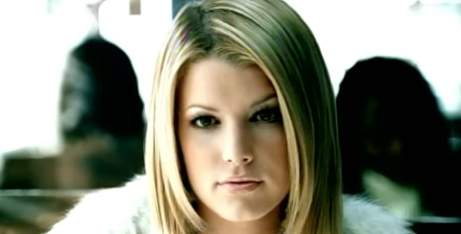 Jessica Simpson early in her music career. - YouTube