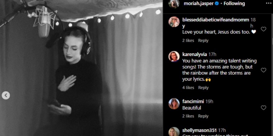 Moriah Plath uses music and talking to her momma to help mend her heart. - Instagram