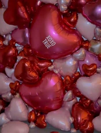 Valentine's Balloons - Instagram, Khloe Kardashian