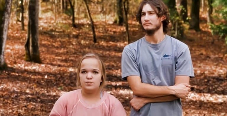 ‘7 Little Johnstons’ Liz And Brice Engaged? Fans Spot Clue