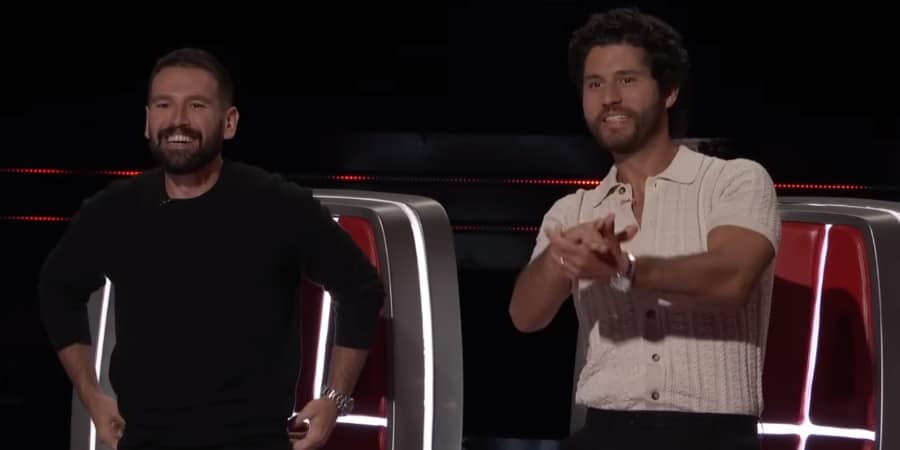 Shay Mooney and Dan Smyers. - The Voice - YouTube