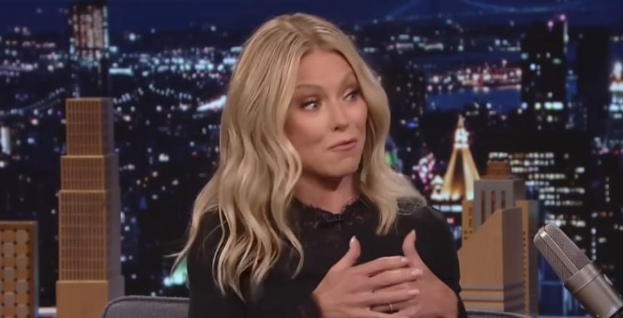 Live Kelly Ripa - The Jimmy Fallon Show - YouTube 2023