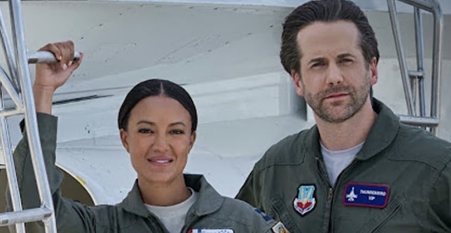 Hallmark Come Fly With Me Heather Hemmens Niall Matter - YouTube