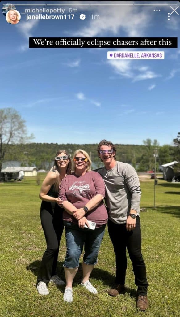 Janelle Brown, Logan Brown, Michelle Petty enjoy the eclipse opportunity. - Instagram