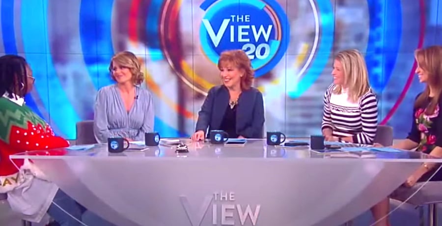 Candace Cameron Bure announcing exit from The View-YouTube