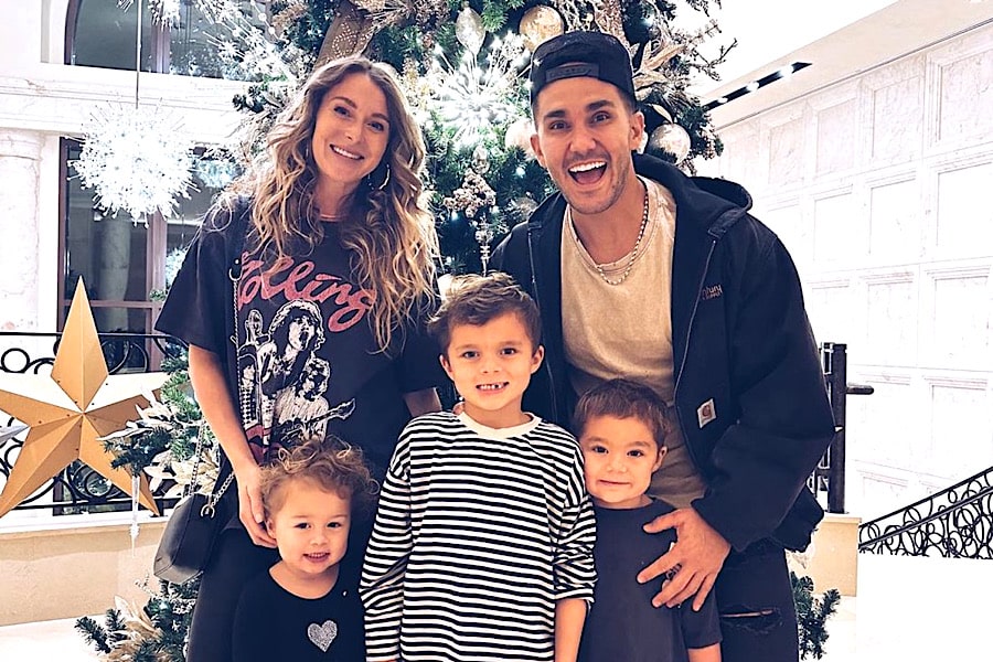 Alexa PenaVega, Carlos PenaVega, & Family-Instagram