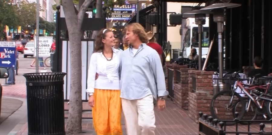 Kody and Robyn Brown on their honeymoon. - Sister Wives