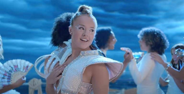 Did JoJo Siwa Use A Body Double In New Music Video?