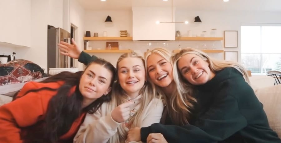Jensen Arnold, Brynley Arnold, Rylee Arnold, and Lindsary Arnold from The Arnold Sisters YouTube
