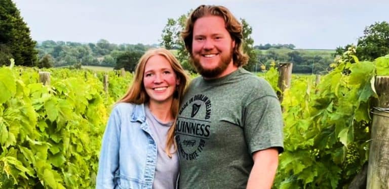 ‘Sister Wives’ Aspyn’s Husband, Mitch Strips Down, Ready To Rumble