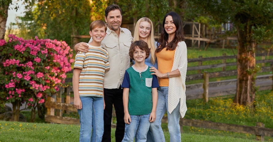 Photo: John JJ Miller, Kavan Smith, Cassidy Nugent, Emmanuelle Vaugier, Sawyer Fraser Credit: ©2023 Hallmark Media/Photographer: Allister Foster