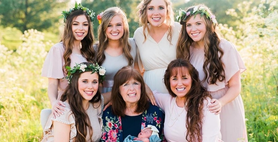 Laruen Duggar, Kendra Duggar, Anna Duggar, Joy-Anna Duggar, Jessa Duggar, Michelle Duggar From Counting On, TLC, Sourced From Duggar Family Official Facebook