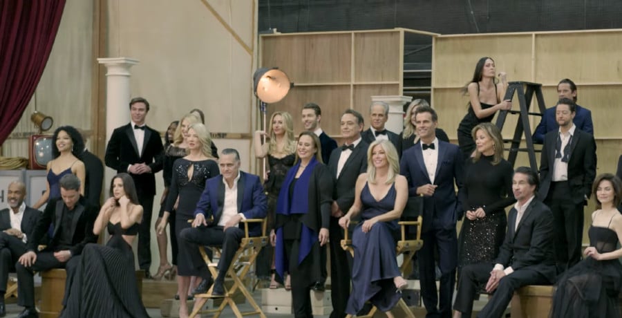 'General Hospital' cast photo/Credit: YouTube
