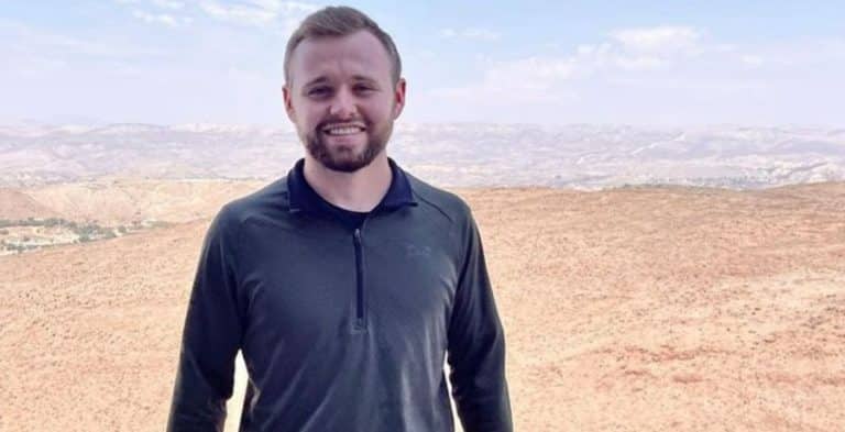 Jason Duggar Goes Shirtless Again To Show Off Ripped Body