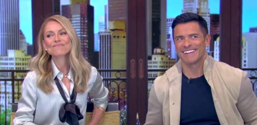 Kelly Ripa returns home to a lawless house after Mark Consuelos  is home alone. - Live