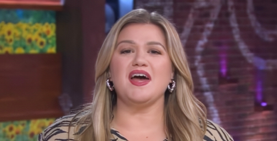 The Kelly Clarkson Show - YouTube