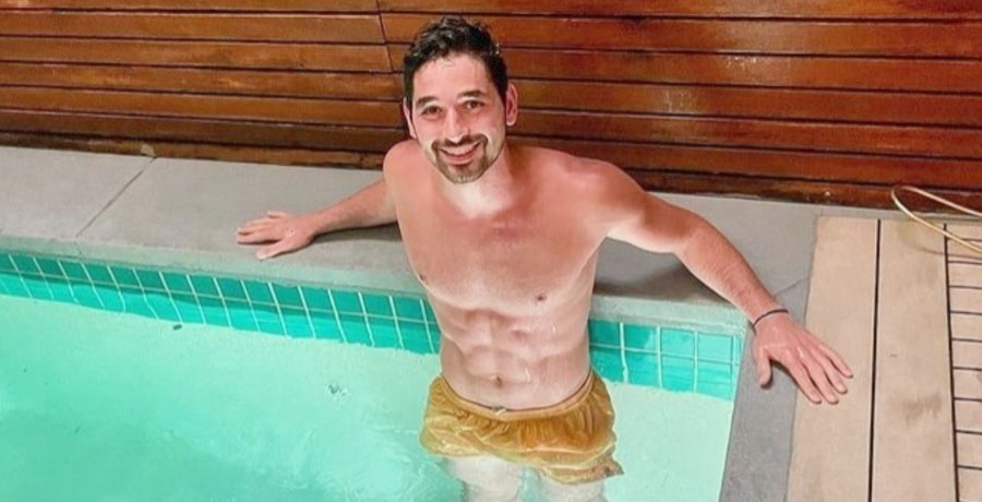 Alan Bersten, Instagram