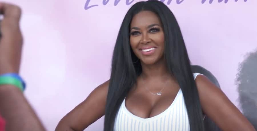 Kenya Moore-YouTube