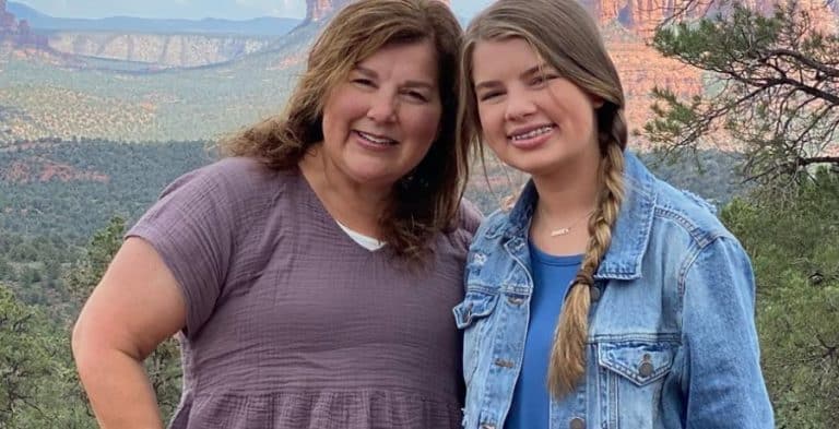Kelly Jo Bates & Addallee Bates From Bringing Up Bates, Sourced From The Bates Family Facebook