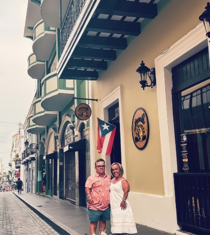 Amber Johnston and Trent - in Puerto Rico - Team7ljs Instagram