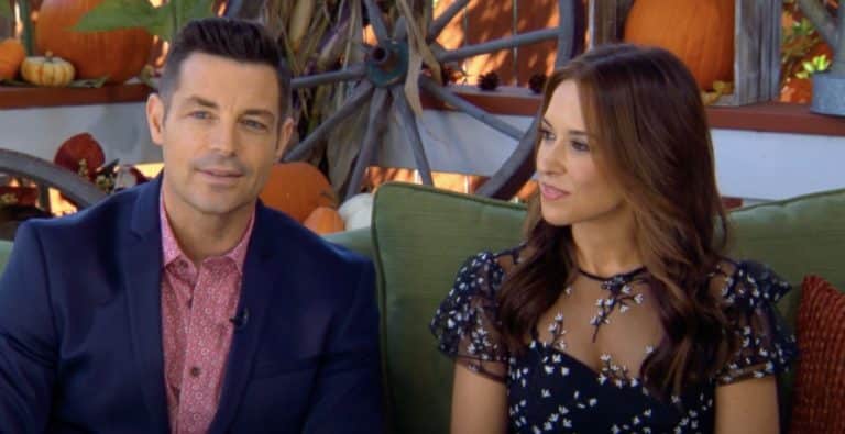 Brennan Elliott Lacey Chabert Hallmark - YouTube