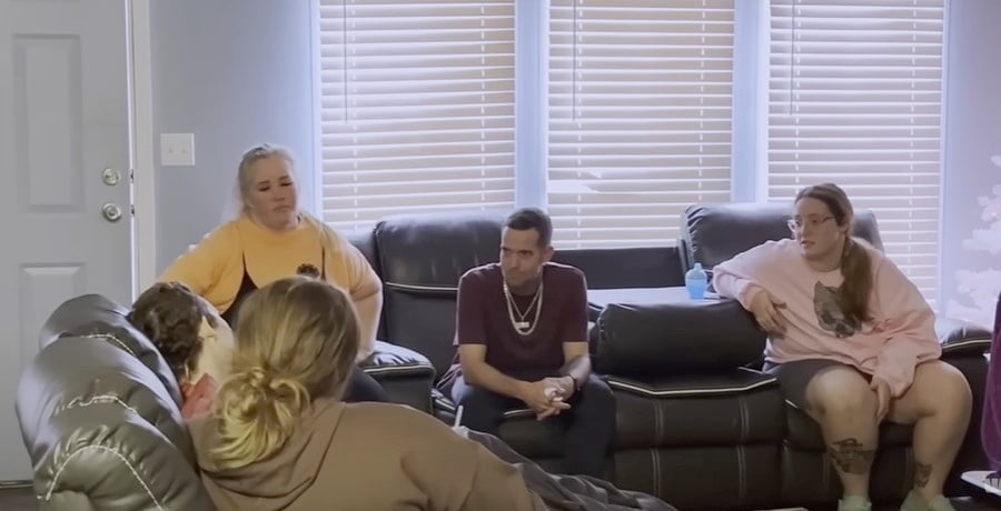 Cast of Mama June: Family Crisis from WEtv, sourced from YouTube