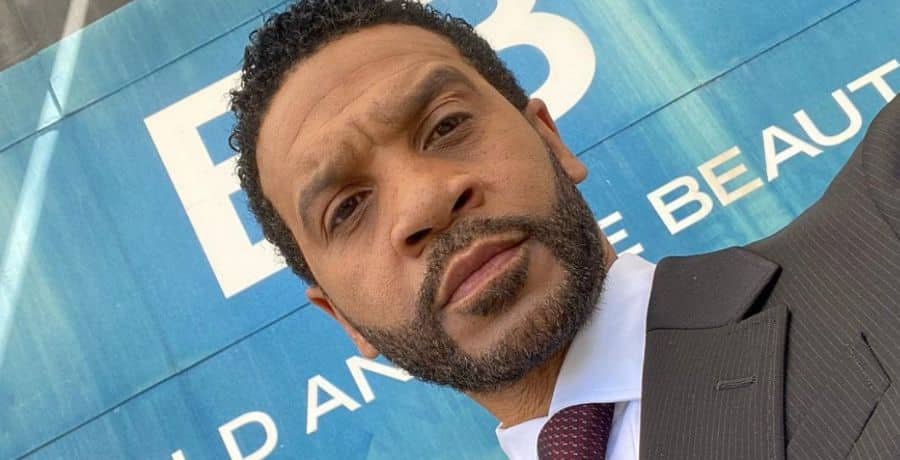 Bold and the Beautiful star Aaron D. Spears selfie on Instagram