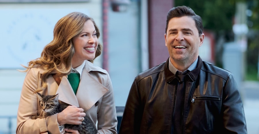 Photo: Pascale Hutton, Kavan Smith Credit: ©2024 Hallmark Media/Photographer: Courtesy Muse Entertainment