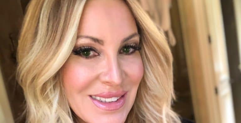 RHOC star Lauri Peterson smiles in a selfie