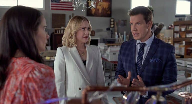 Signed, Sealed, Delivered Photo: Rhiannon Fish, Kristin Booth, Eric Mabius Credit: ©2024 Hallmark Media/Photographer: Allister Foster