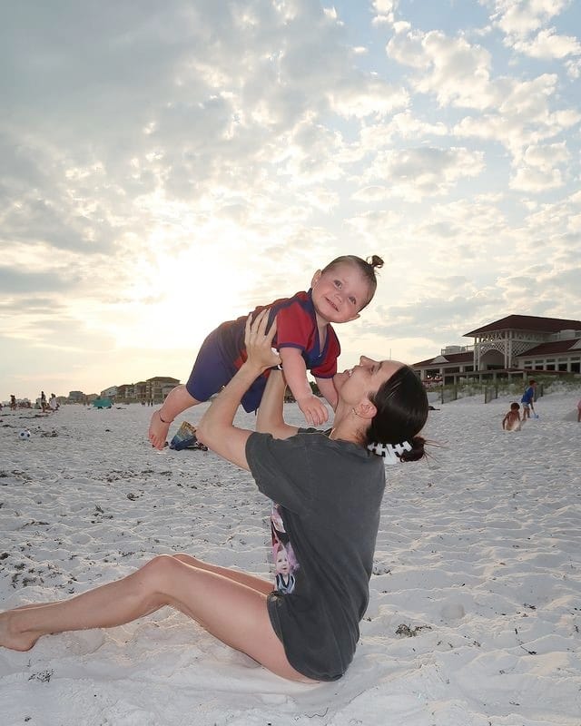 Jenna Johnson and Rome Chmerkovskiy from Instagram