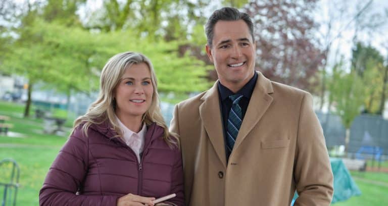 Photo: Alison Sweeney, Victor Webster Credit: ©2024 Hallmark Media/Photographer: Bettina Strauss