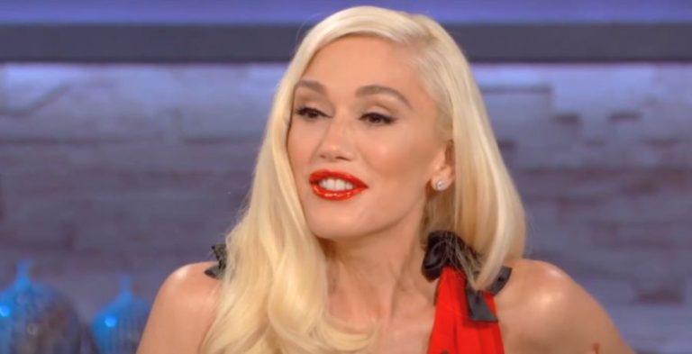 Gwen Stefani interview with Chelsea Handler