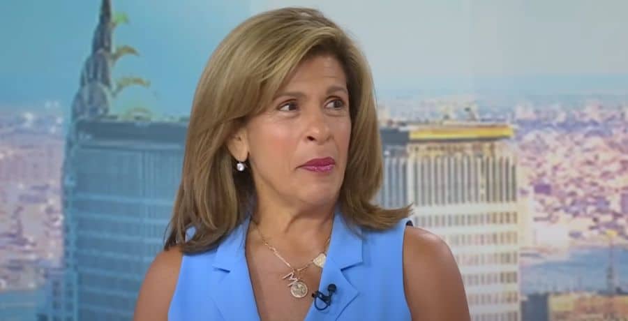 Hoda Kotb speaking to Jenna Bush Hager