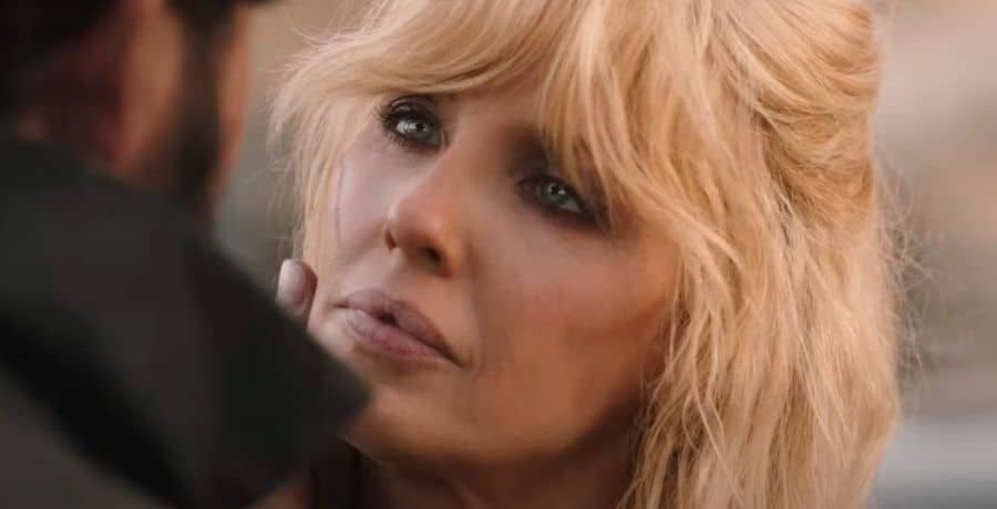 Kelly Reilly (Beth Dutton) (1)