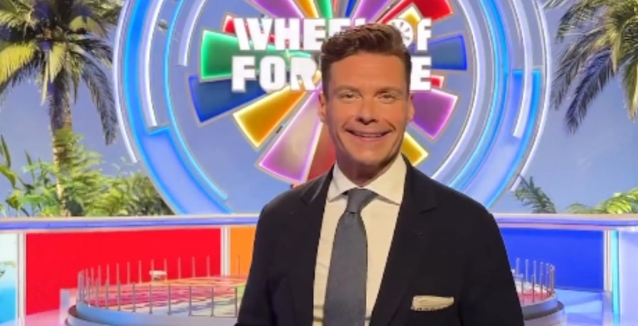 Ryan Seacrest on Wheel Of Fortune - YouTube