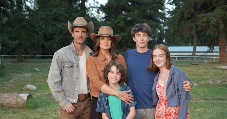 Photo: Lucas Bryant, Kimberley Sustad, Azriel Dalman, Nicholas Holmes, Beatrice Kitsos Credit: ©2024 Hallmark Media/Photographer: Luka Cyprian