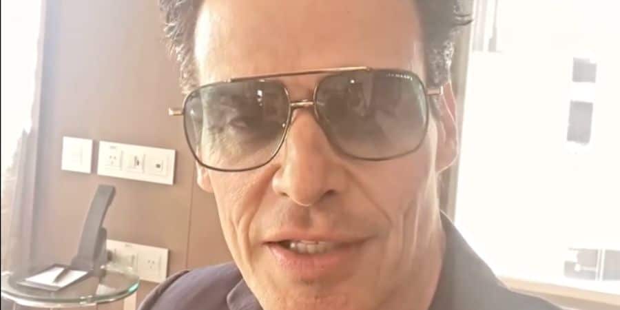 antonio sabato jr selfie