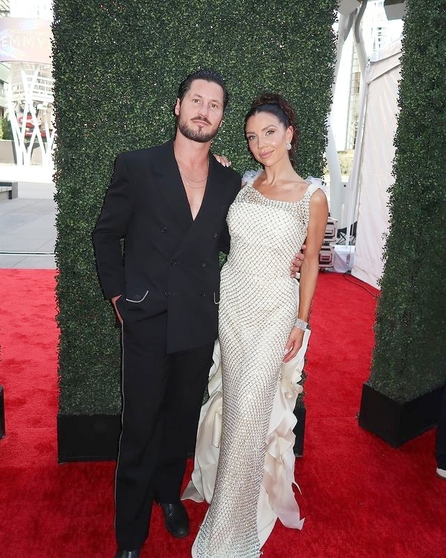 Jenna Johnson and Val Chmerkovskiy from Instagram