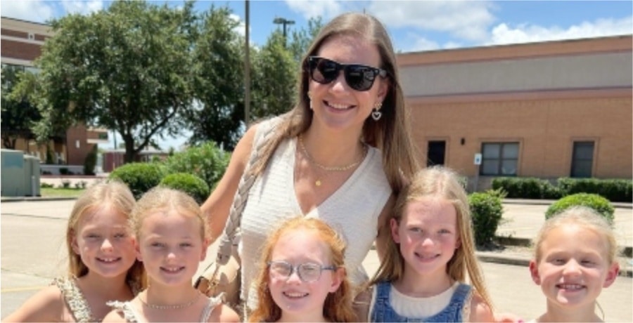 Danielle Busby and her daughters from OutDaughtered, sourced from Instagram