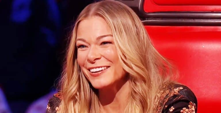 LeAnn Rimes on The Voice | YouTube