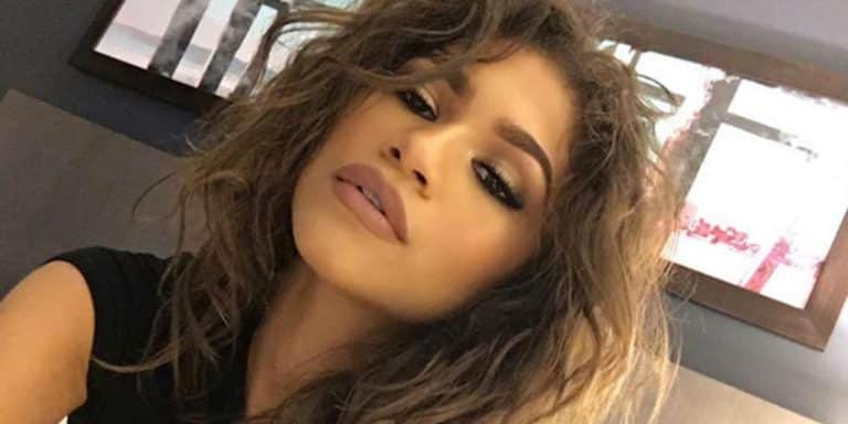 zendaya selfie