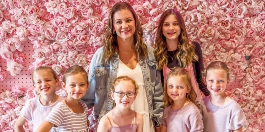 Danielle, Blakye, Riley, Olivia, Ava, Parker, and Hazel Busby.- Instagram