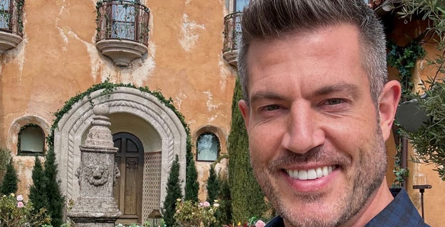 Bachelor Nation host Jesse Palmer/Credit: YouTube