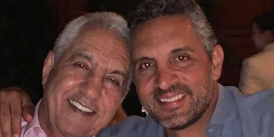 Mauricio Umansky dad selfie