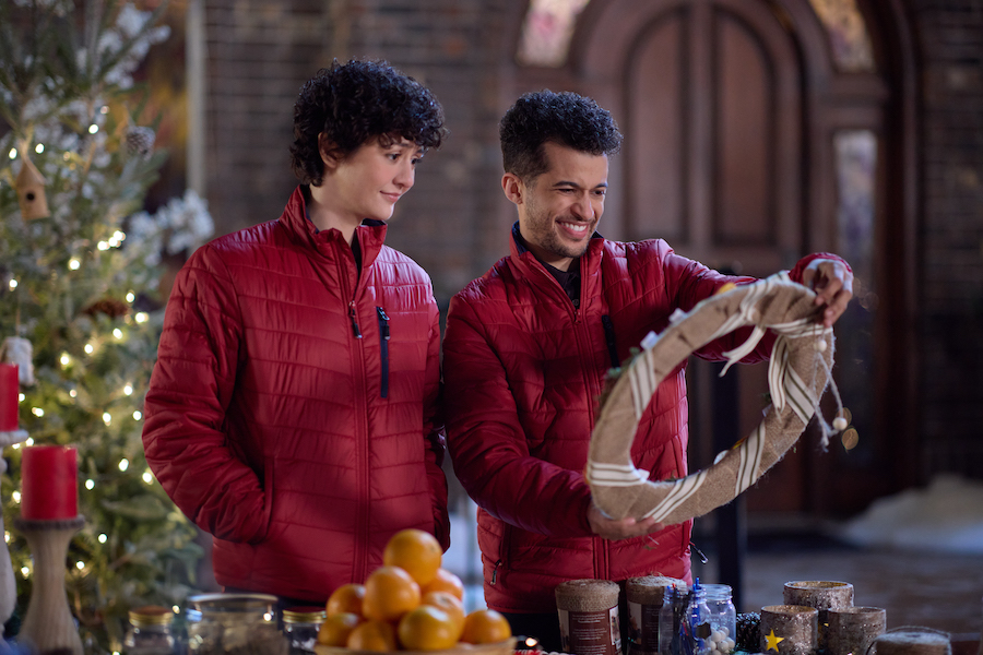 Photo: Katie Findlay, Jordan Fisher Credit: ©2024 Hallmark Media/Photographer: Borja Moncunill